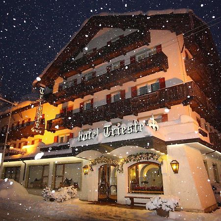 特里雅特酒店 科尔蒂纳丹佩佐 外观 照片